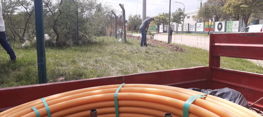 Comenzó la obra de red domiciliaria de gas natural en Huinca